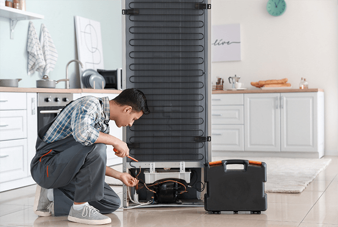 Professional fridge repair service in Dubai